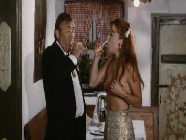 Naked Renate Kasché in Liebesgrüße aus der Lederhose