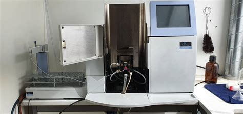 Perkin Elmer Aanalyst 200 Atomic Absorption Spectrometer Labmakelaar Benelux