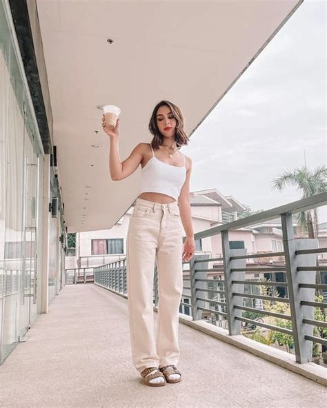 8 Comfy Yet Chic Neutral Outfits We’re Copying from Julia Barretto