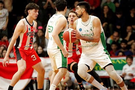 Con 41 puntos de Arn Atenas igualó la serie y sueña con volver a la