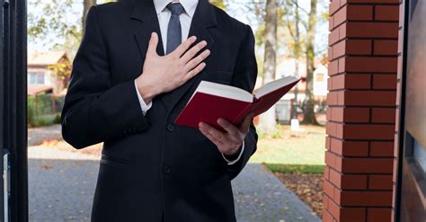 Jehovahs Witnesses 15 Things To Know About Beliefs