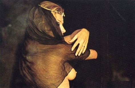 Naked Anita Sanders In Nerosubianco