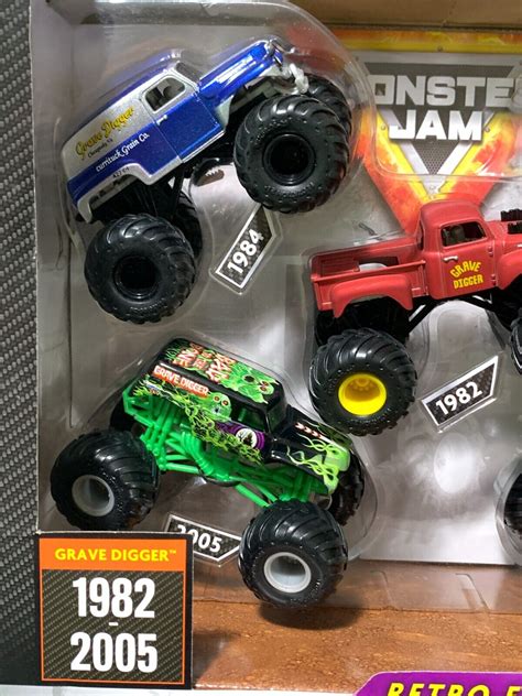 Monster Jam Retro Edition Grave Digger Evolution 5 Trucks 1982 2005 Toy