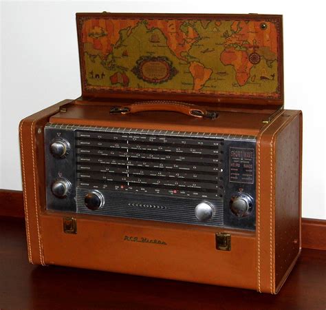 Vintage Rca Victor Strato World Portable Radio Model 3 Bx 671 Am