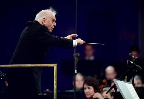 Il maestro Barenboim torna dopo una pausa dalla malattia, dirigerà la ...