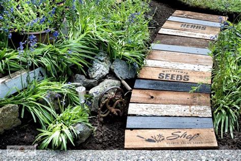 Garden Walkway Ideas Using Reclaimed Wood That Won T Easily Rot