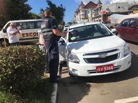 Departamento de Trânsito realiza vistorias em táxis e vans escolares ...