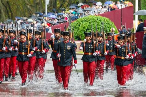 Los mejores momentos e imágenes del desfile del 12 de octubre