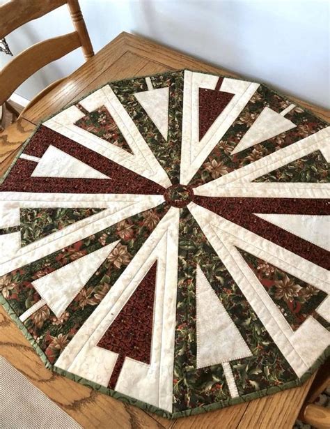 Quilted Christmas Round Table Topper Holiday Table Decor Etsy