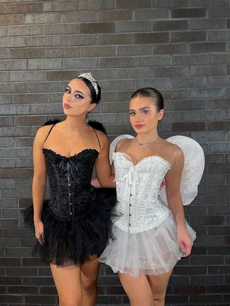 Black swan costume🖤 | Hot halloween outfits, Black swan costume, Black ...