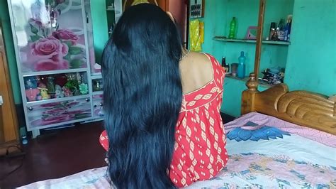 Simple Black And Smooth Long Hair Bun Open And Silky Long Hair Play For