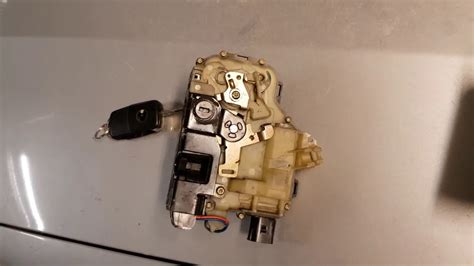 Passat 2005 How To Open Left Rear Doorlock Faulty Mechanism YouTube