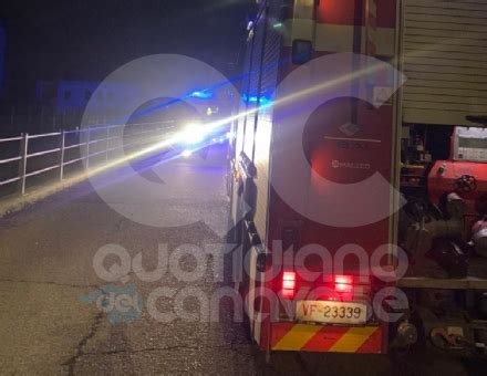 CASTELLAMONTE Nell Acqua Gelida Del Canale In Piena Notte Uomo