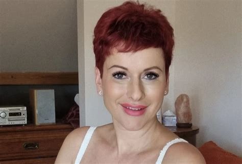 Free MILF Undressing Porn Videos XHamster