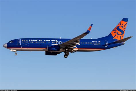 N827SY Sun Country Airlines Boeing 737 8F2 WL Photo By Gerrit Griem