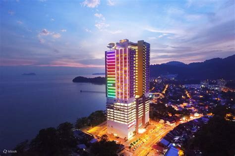 Lexis Suites Penang with Daily Breakfast and Signature Lexis 3-course Dinner - Klook