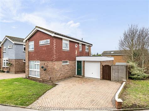 3 Bed Link Detached House For Sale In Broadheath Drive Chislehurst