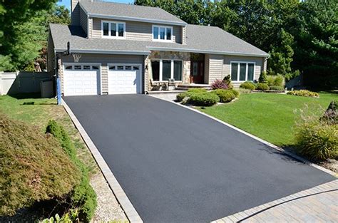 Choosing The Right Driveway Asphalt Concrete Or Pavers