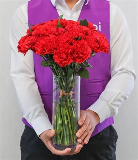 The True Romantic Roses Arrangement In Riyadh Joi Ts