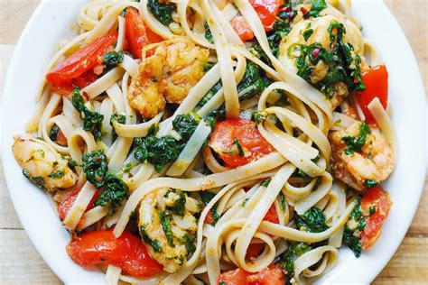 Tomato Shrimp Spinach And Basil Pasta In A Garlic Butter Cottage