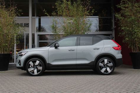 Volvo XC40 Recharge Twin AWD Ultimate 82 KWh Pixel LED Trekhaak