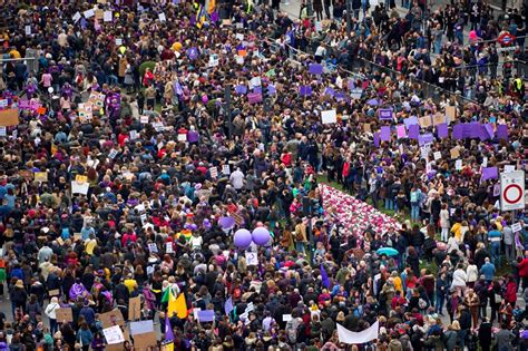 8m Día De La Mujer La División En El Movimiento Feminista