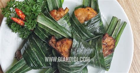 Diah Didis Kitchen Ayam Bacem Bungkus Daun Pandan