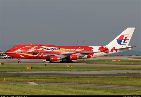 Malaysia Airlines Boeing 747 400 Hibiscus Livery Fixed Wing Aircraft