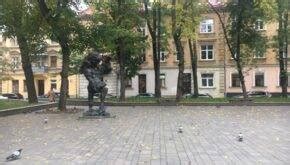 Денис Саліванов в The Naked Room МіТЄЦ Портал про українське