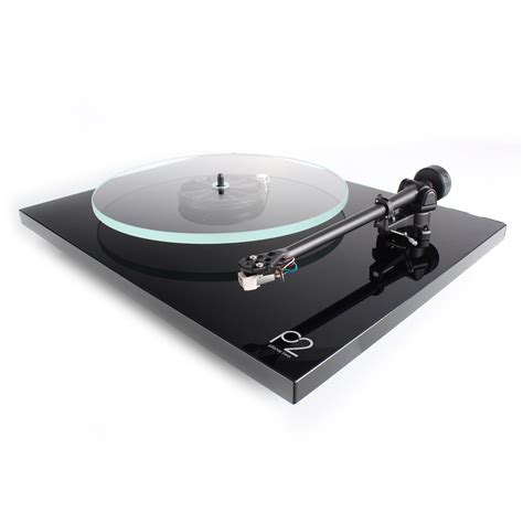 Rega: Planar 2 Turntable - Black – TurntableLab.com