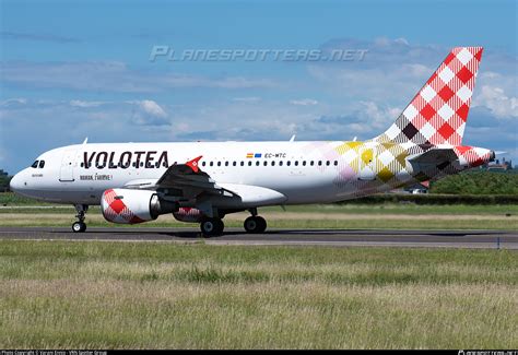 EC MTC Volotea Airlines Airbus A319 111 Photo By Varani Ennio VRN