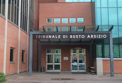 Busto Arsizio Restano In Carcere I Tre Indagati Che Avrebbero