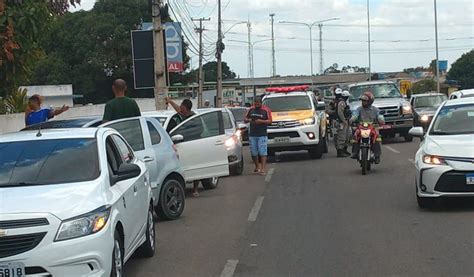 Vídeo Motoristas De Transportes Por Aplicativo Realizam Protestos Pela