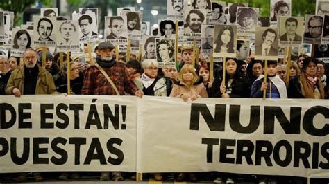 Uruguayos Se Manifiestan En La Marcha Del Silencio