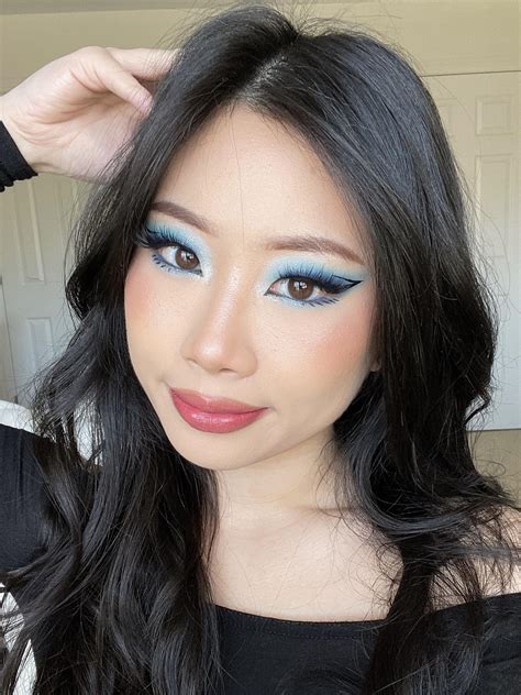 Blue Eyeshadow Graphic Liner Makeup Look Makeupaddiction