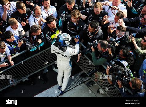 Mercedes Amg F1 Celebrates His Second Position World Championship Team