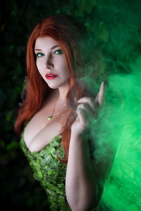 The Puddins In Cosplayworld Poison Ivy Cosplay From Dc Comics Patreon