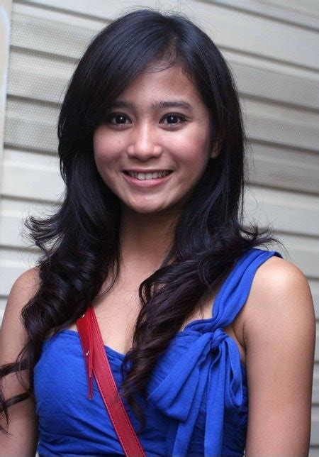 Profil Dan Kumpulan Foto Bunga Zainal Foto Video Mesum Sexy Hot BugilArtis Bugil Indonesia