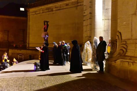 Le mardi gras au pied du musée des Beaux Arts de Tournai L Avenir