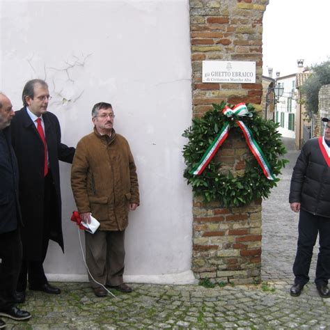 A CIVITANOVA UNA TARGA PER RICORDARE DOVE VENNERO SEGREGATI GLI EBREI