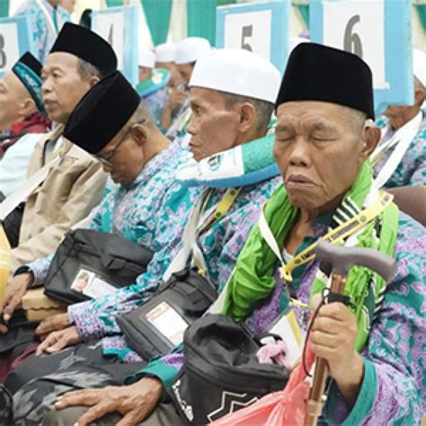 Jemaah Haji Kloter Asal Bangkalan Masuk Asrama Haji Surabaya