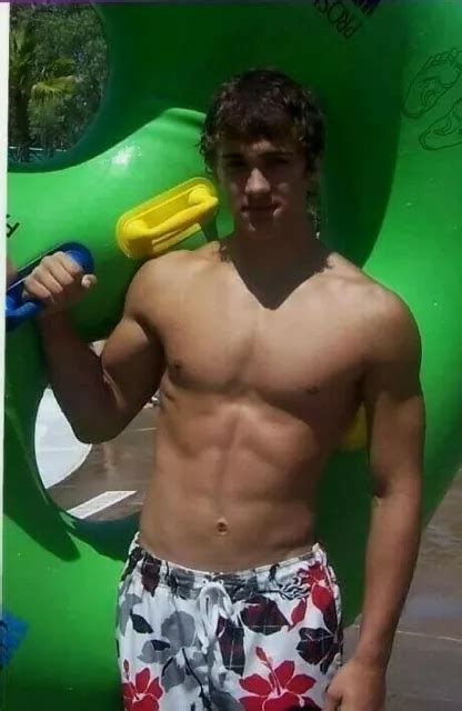 Shirtless Male Muscular Swimmer Pool Jock Beefcake Water Park Photo X