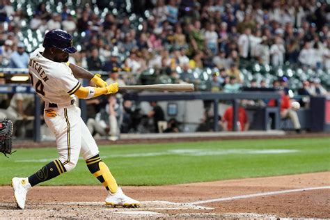 Andrew Mccutchen Batting Stance