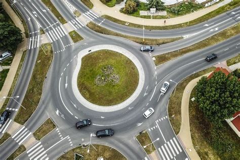 Kierunkowskaz na rondzie przed rondem wyrok sądu przepisy Autokult pl