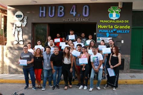 Entregaron Certificados A Los Alumnos Del Primer Curso En El Hub