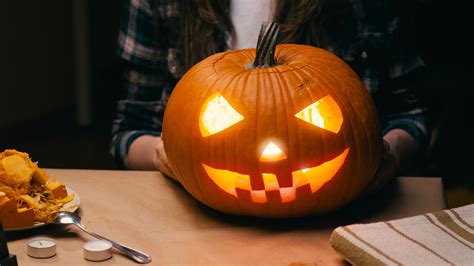 How To Carve A Pumpkin Step By Step For Beginners Factory Sale