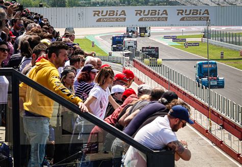 Attesa Per Il Rubia Engine Oil Misano Grand Prix Truck