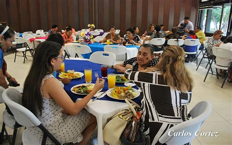 Juventud Sandinista rinde homenaje a madres de héroes y mártires de San