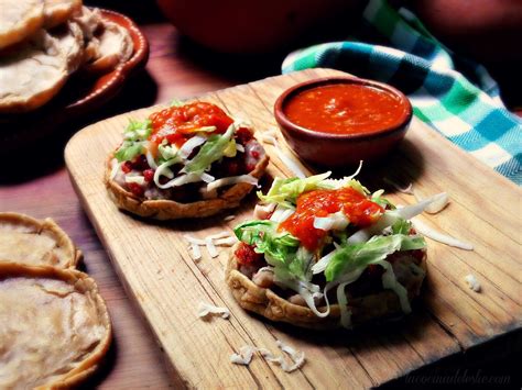 How To Make Mexican Sopes Sopes De Frijoles Y Chorizo La Cocina De