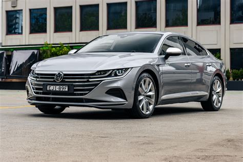 Volkswagen Passat Arteon Runout Deals Bring Free Servicing Carexpert